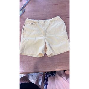 LANDS END PALE YELLOW WOMENS SHORTS SIZE 12